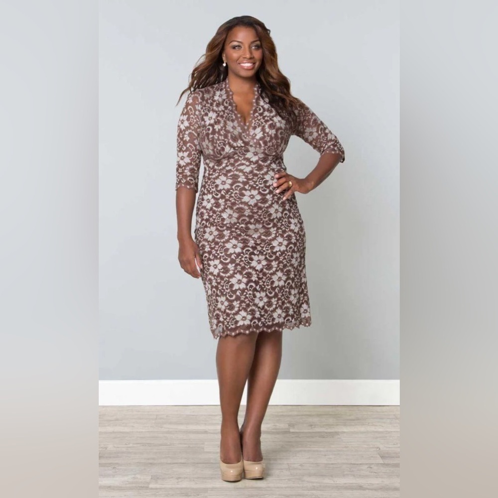 Kiyonna Short Scalloped Boudoir Lace Dress Brown Size 4X Knee Length ¾ Sleeves